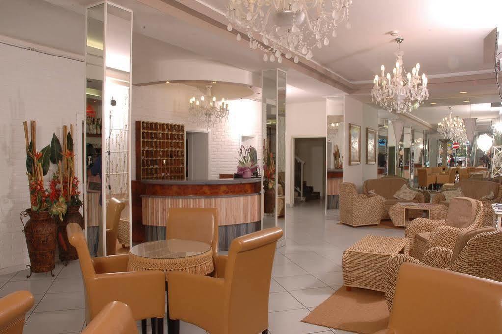 Hotel Speranza Лідо-ді-Єзоло Екстер'єр фото